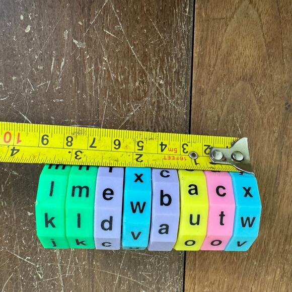 Spin Read Magnetic Lower Case Letter Recognition Learning Education Game Toy - Picture 7 of 7